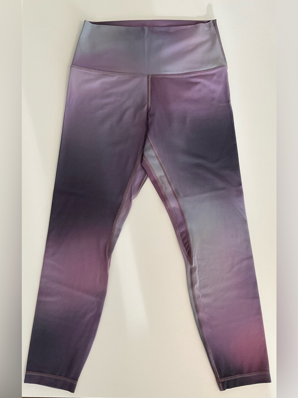 Lululemon Align High Rise Women’s Size 8 Ombré Purple 25”